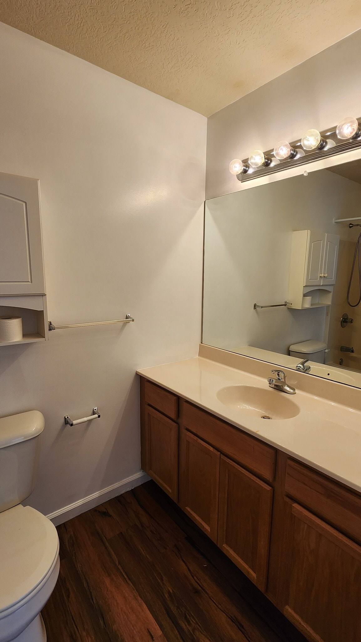 Building Photo - 1521 Mayberry Ln