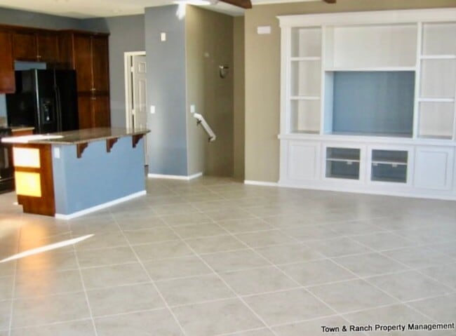 Building Photo - 3 br 31/2 ba North Star @ Sky Ranch