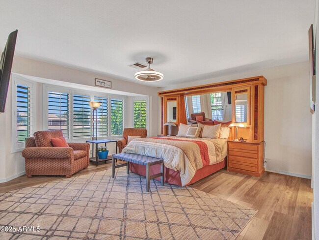 Building Photo - 9343 W Escuda Dr