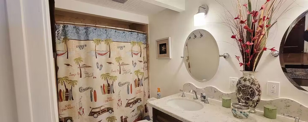 Bathroom - 704 Ventura Pl