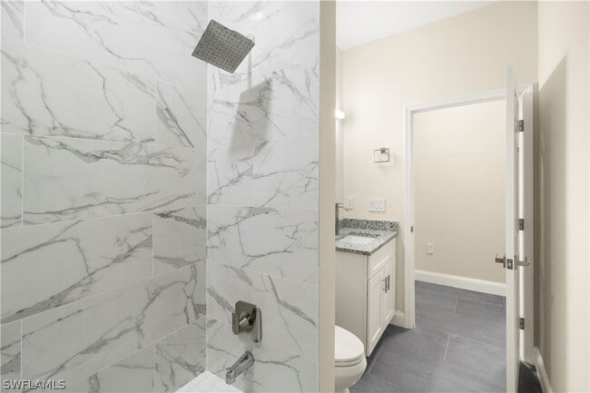 Building Photo - 1043 Albert Ave