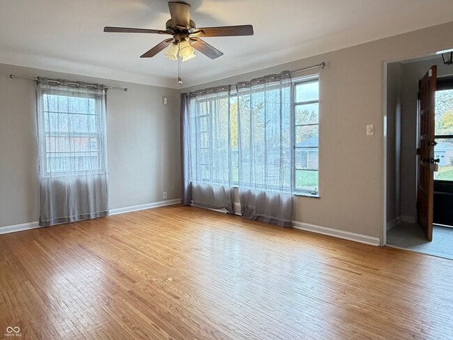 Building Photo - 5430 E 11th St