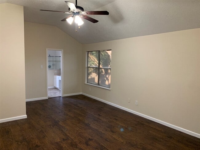 Building Photo - 1103 Mountain Meadows Dr