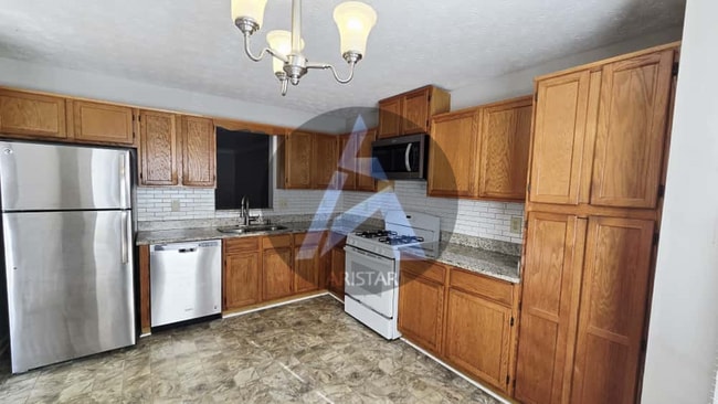 Building Photo - 1012 Kennesborough Rd NW