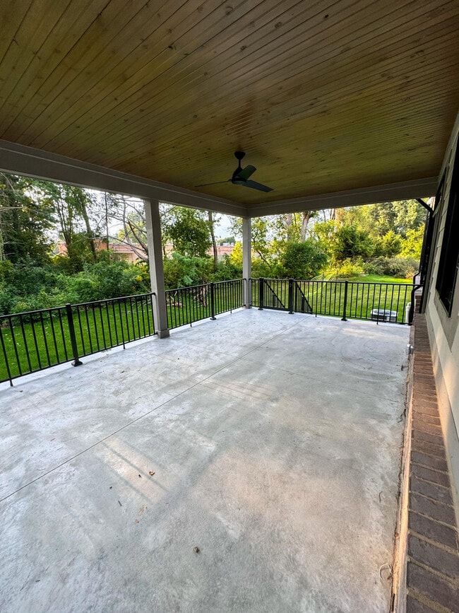 Building Photo - 54759 Camden Ct