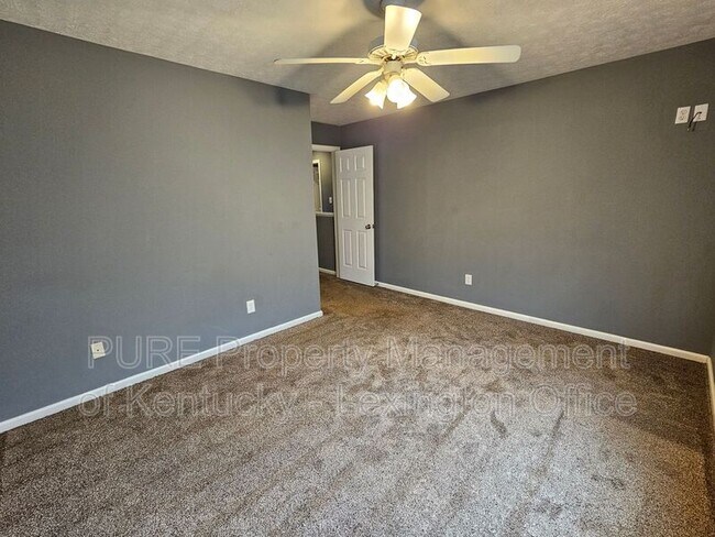 Building Photo - 353 Lucille Dr