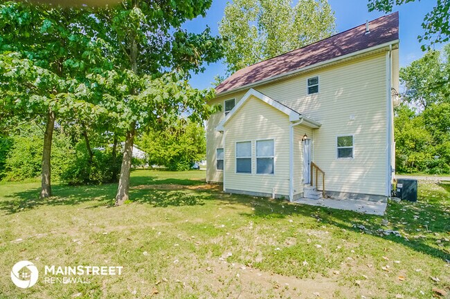 Building Photo - 3663 Central Ave