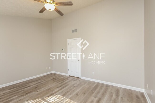 Building Photo - NOW OFFERING FIRST FULL MONTH FREE!