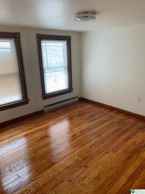 Building Photo - 1030 Center St