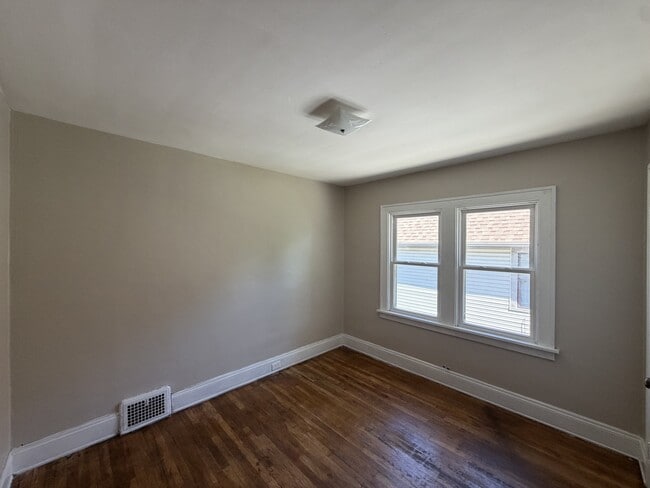 Building Photo - 14300 Darwin Ave