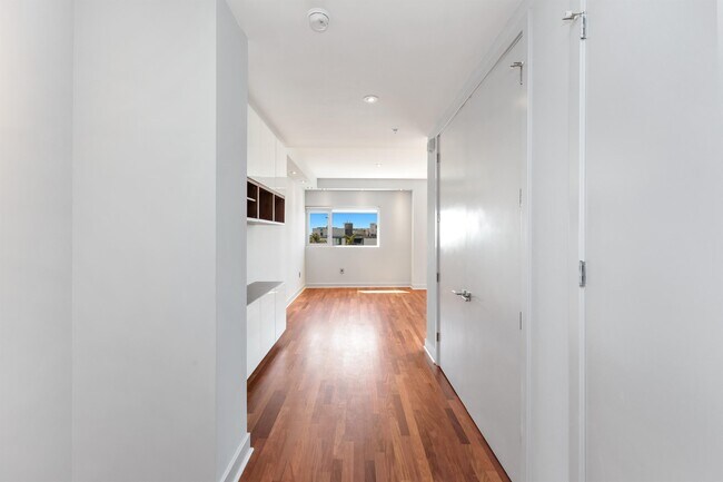 Building Photo - 3812 Park Blvd