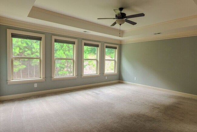 Building Photo - 5840 Springbox Dr Suwanee, GA 30024