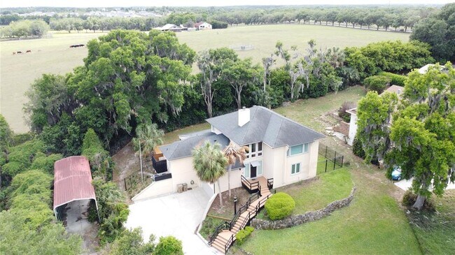 Building Photo - 6846 Lake View Dr