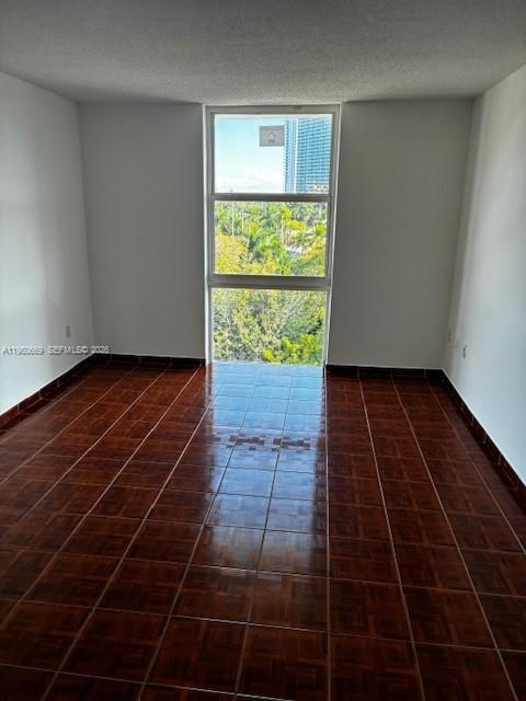 Building Photo - 16950 W Dixie Hwy