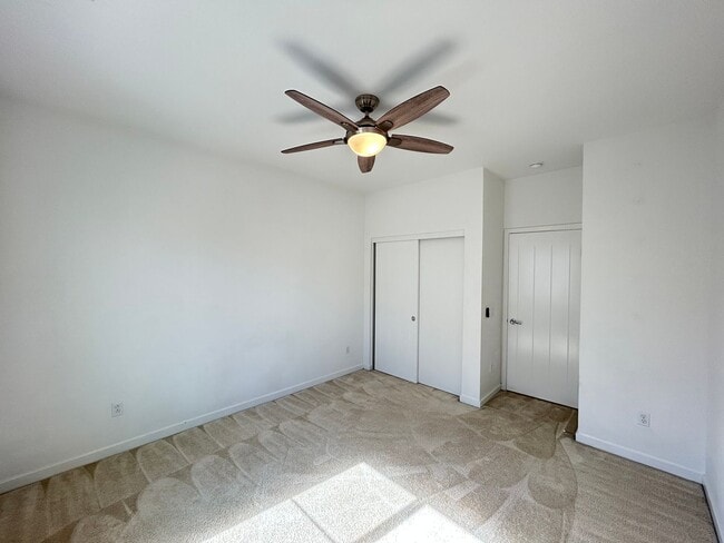 Building Photo - Stunning 4 Bedroom 3 Bath Plus Loft Home in Costa Mesa