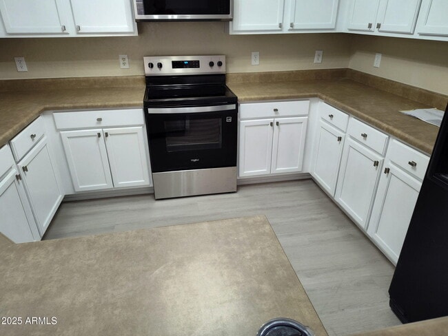 Building Photo - 65 N 224th Ln