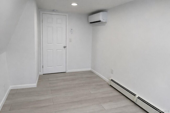 Building Photo - 70 S Cottage St