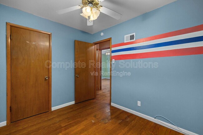 Building Photo - 1386 Fairmeadows Ln