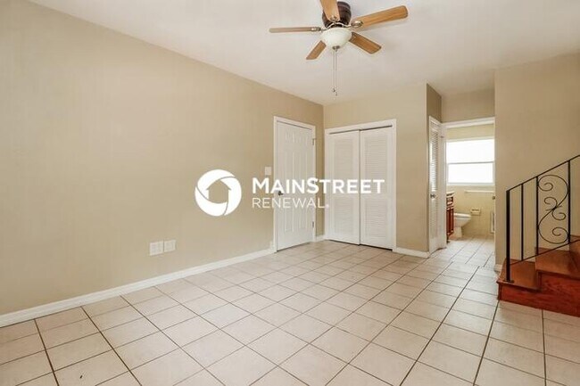 Building Photo - 2 Bedroom Pet-Friendly Home in Clearwater, FL with Main Street Renewal