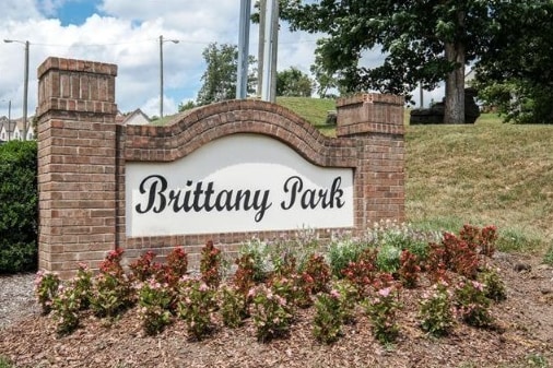 Building Photo - 305 Brittany Park Pl