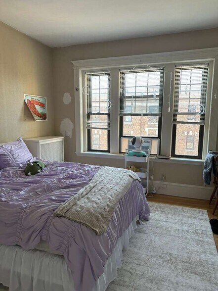 Building Photo - 12 Saint Paul St