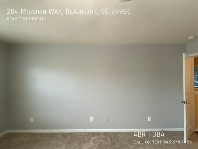 Building Photo - 204 Mission Way