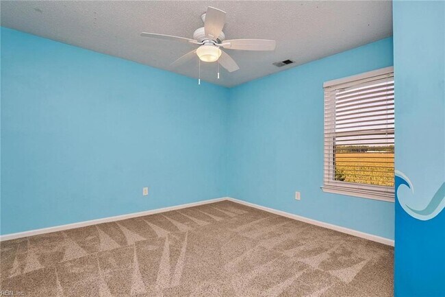 Building Photo - 3305 Fayette Dr