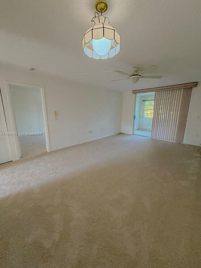 Building Photo - 6750 Royal Palm Blvd