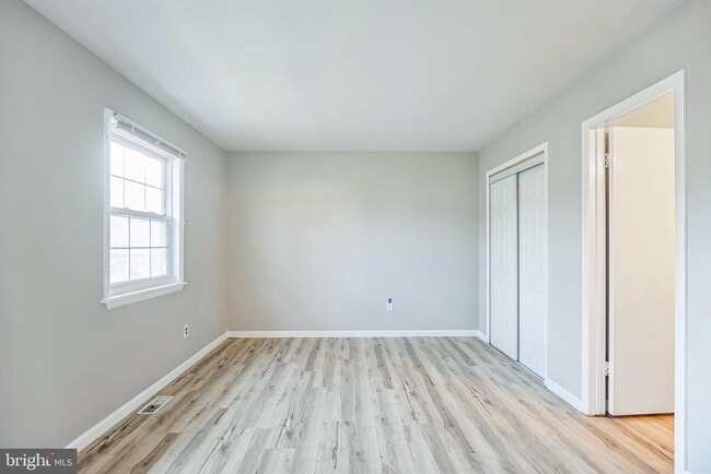 Building Photo - 63 Villanova Ct