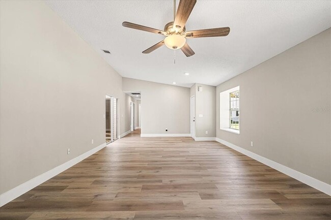 Building Photo - 975 Malden Ct