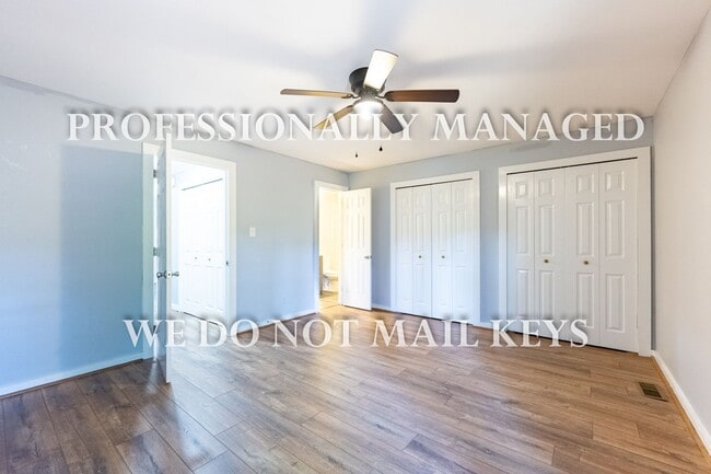 Building Photo - 113 Willow Oaks Ct