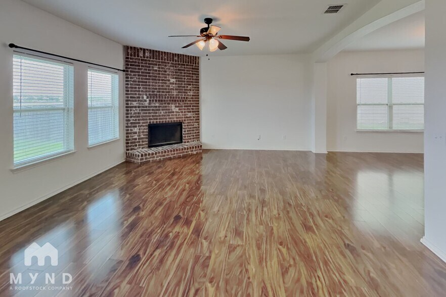 Building Photo - 440 Stonebrook Dr