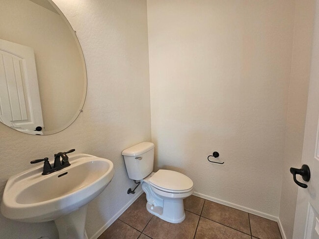 Building Photo - 3542 S Posse Trail