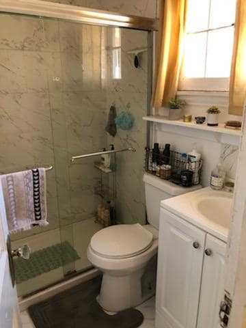 Building Photo - 1365 Corona St