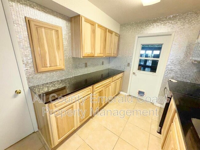 Building Photo - 114 Opp Blvd NE