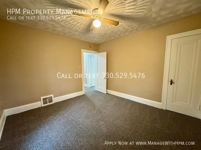 Building Photo - 893 Stadelman Ave