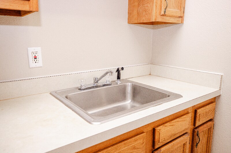 Building Photo - 6730 Hill Ave