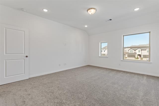 Building Photo - 621 Somerset Dr