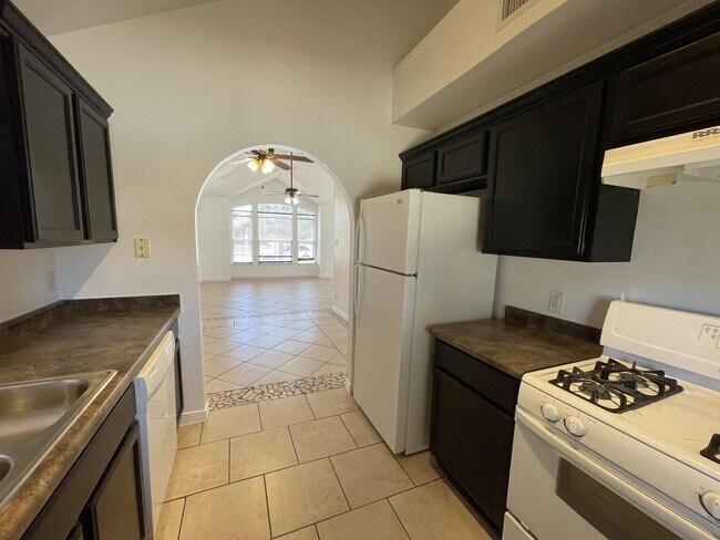Building Photo - 11815 David Forti Dr