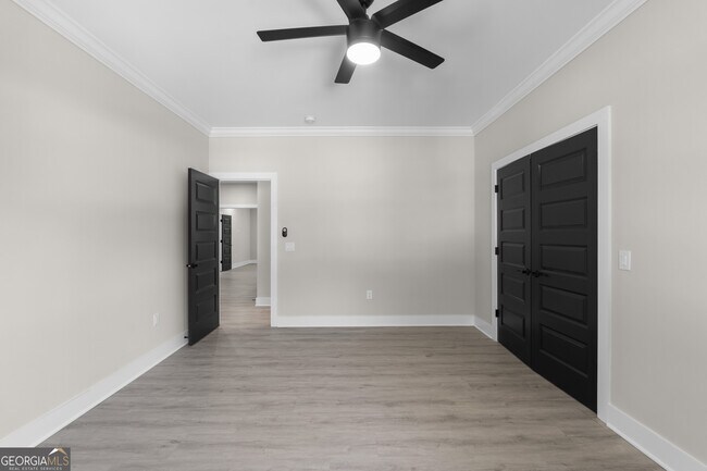 Building Photo - 1331 Diamond Ave SE