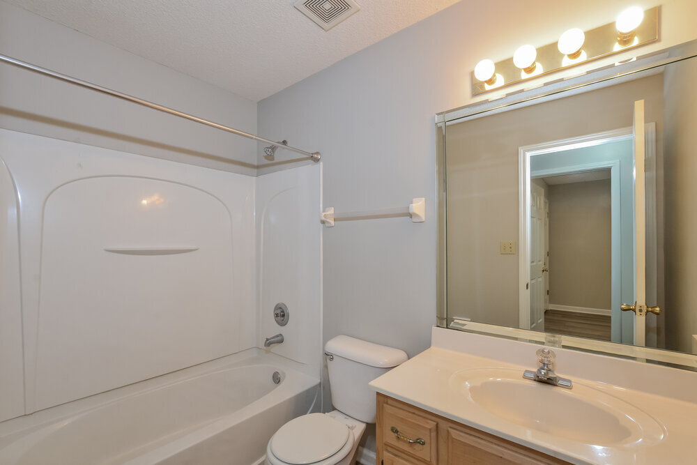 Building Photo - 8408 Cross Point Dr