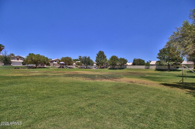 Building Photo - 4507 E Princeton Ave