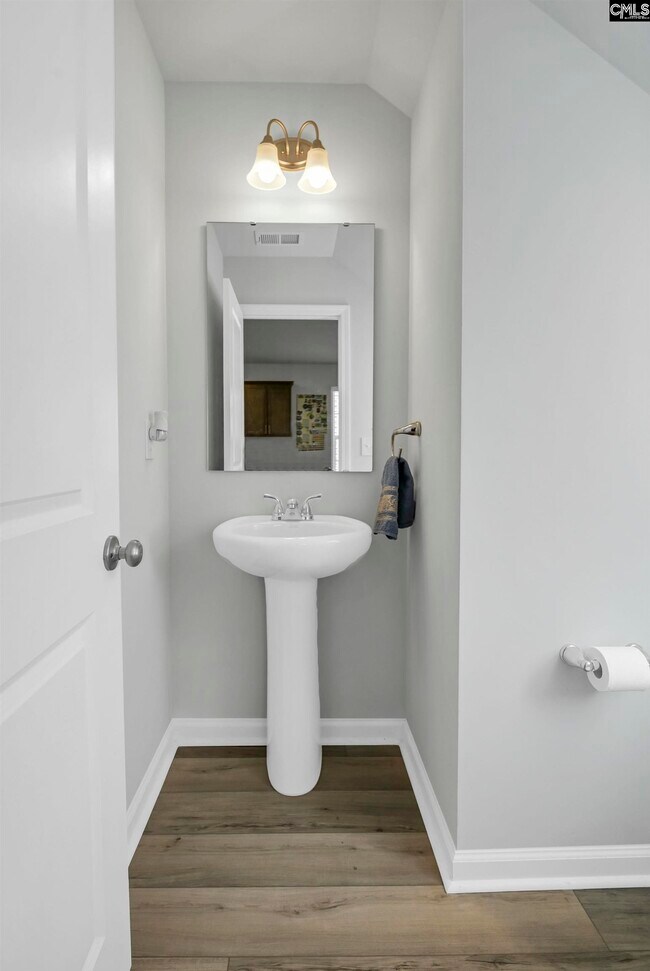 Building Photo - 620 Rothenburg Rd