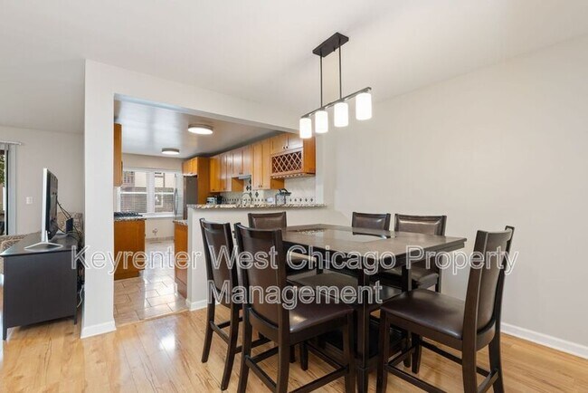 Building Photo - 2930 Northampton Dr