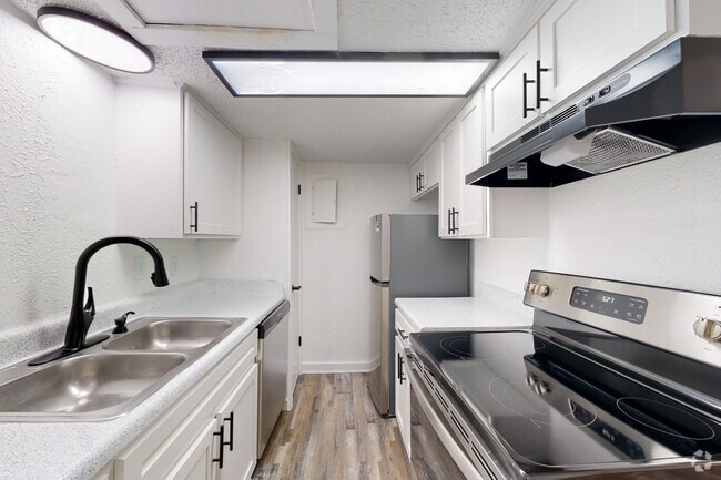 Interior Photo - Regency Apartments