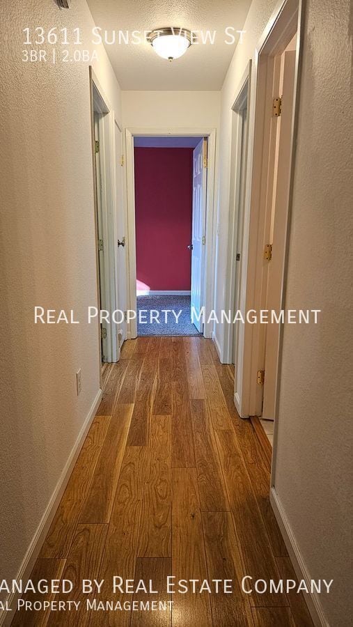 Building Photo - 13611 Sunset View St