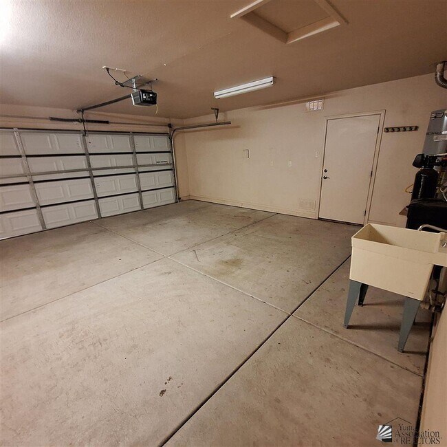Building Photo - 11785 E 28th Pl