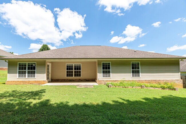 Building Photo - 637 Marston Ln