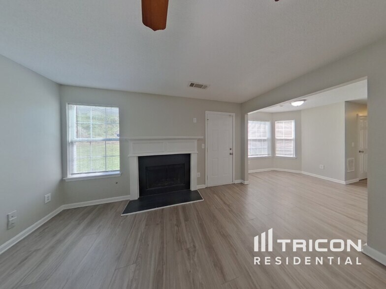 Building Photo - 464 Berkshire Pl
