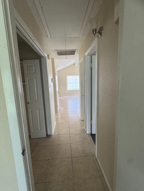 Building Photo - 7503 Tierra Verde Dr